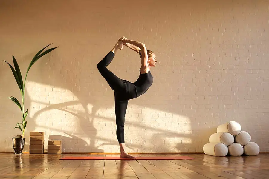 7 Yoga Poses To Improve Your Focus & Concentration — Jessica Richburg